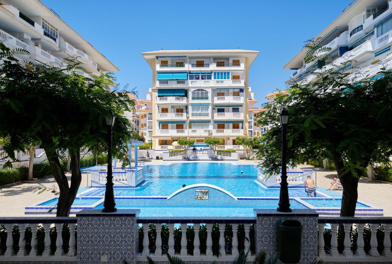 Urb Vinamar Apartment Torrevieja Exterior foto